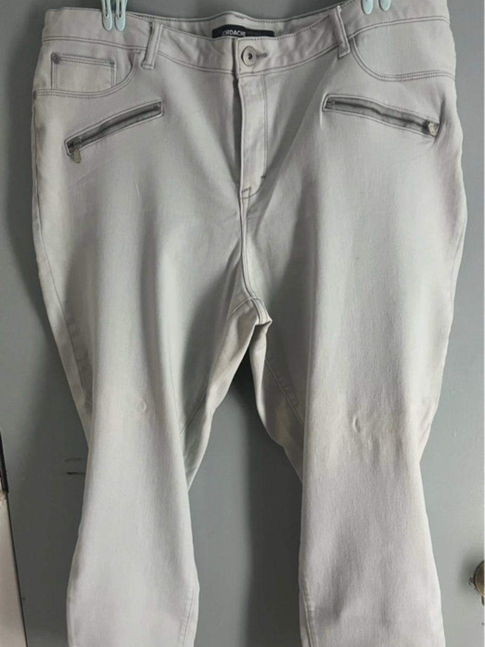 Jordache Slim Straight White Men's Jeans with Zipper Pocket Detail